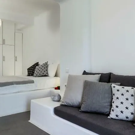 Luxury Lyanne In Mykonos Villa