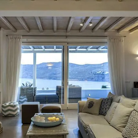 Luxury Lyanne In Mykonos Villa